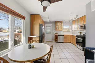 367 Park Ave, Wheeling, IL 60090 - Photo 7