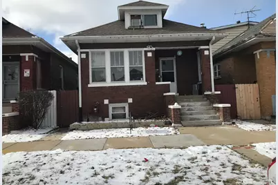 5638 S Maplewood Avenue, Chicago, IL 60629 - Photo 1