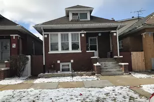 5638 S Maplewood Ave, Chicago, IL 60629 - Photo 1