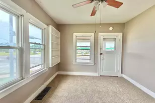 4529 11th St, Rock Island, IL 61201 - Photo 3