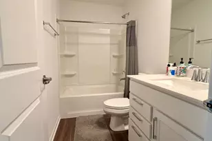 522 Wolverine Dr, Aurora, IL 60502 - Photo 15