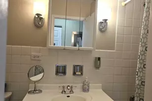 6325 N Sheridan Rd, Chicago, IL 60660 - Photo 17