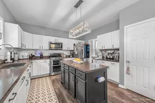 2445 Peregrine Dr, New Lenox, IL 60451 - Photo 5