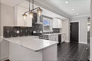 7830 S Merrill Ave, Chicago, IL 60649 - Photo 15