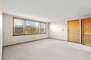 6556 N Northwest Hwy, Chicago, IL 60631 - Photo 3