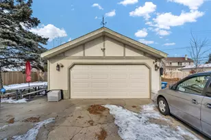 664 E Oakton St, Des Plaines, IL 60018 - Photo 21