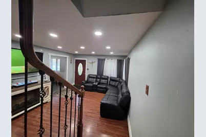 10530 S 82nd Court, Palos Hills, IL 60465 - Photo 9