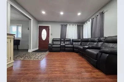 10530 S 82nd Court, Palos Hills, IL 60465 - Photo 5