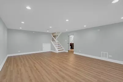 9314 Menard Avenue, Morton Grove, IL 60053 - Photo 19