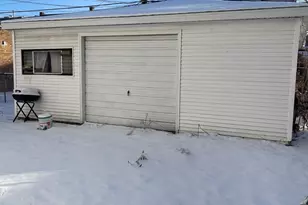 8133 S Peoria St, Chicago, IL 60620 - Photo 3