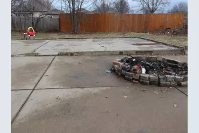 906 S Monroe Street, Streator, IL 61364 - Photo 5