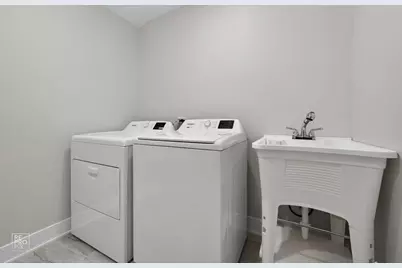 3411 S Lituanica Avenue, Chicago, IL 60608 - Photo 19