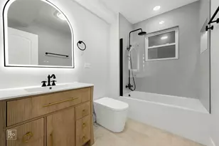 3411 S Lituanica Ave, Chicago, IL 60608 - Photo 9