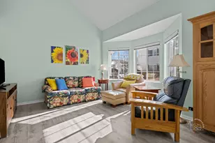 516 E Victoria Cir, North Aurora, IL 60542 - Photo 3