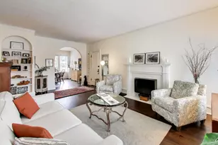 [Address not provided], Evanston, IL 60202 - Photo 3