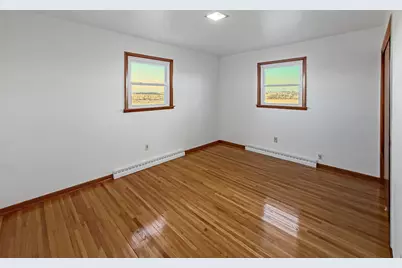 1165 N Henderson Road, Freeport, IL 61032 - Photo 15