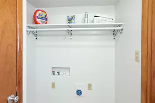 1165 N Henderson Rd, Freeport, IL 61032 - Photo 11