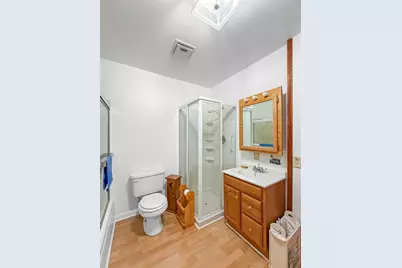 1165 N Henderson Road, Freeport, IL 61032 - Photo 19