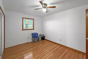 1165 N Henderson Rd, Freeport, IL 61032 - Photo 13