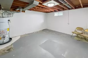 1165 N Henderson Rd, Freeport, IL 61032 - Photo 23