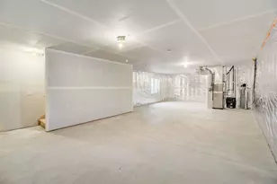 702 Station Blvd, Elburn, IL 60119 - Photo 37