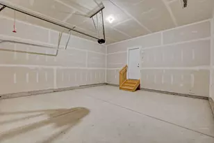 702 Station Blvd, Elburn, IL 60119 - Photo 27