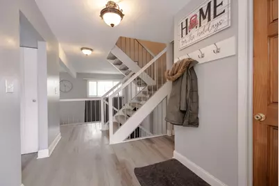 746 E Devon Avenue, Roselle, IL 60172 - Photo 3