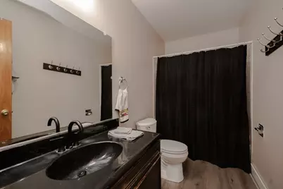 746 E Devon Avenue, Roselle, IL 60172 - Photo 15