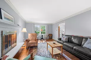703 E Thomas St, Arlington Heights, IL 60004 - Photo 5