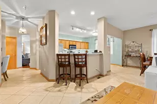 782 S Baldwin Ln, Romeoville, IL 60446 - Photo 11