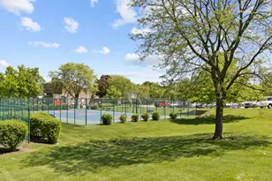 1919 Finchley Ct, Schaumburg, IL 60194 - Photo 29