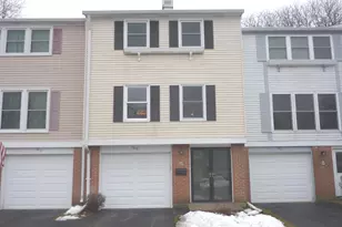 1919 Finchley Ct, Schaumburg, IL 60194 - Photo 1