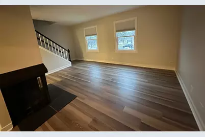 1919 Finchley Court, Schaumburg, IL 60194 - Photo 5