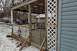 616 Daisyfield Rd, Rockford, IL 61102 - Photo 5