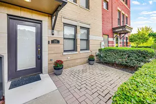 1040 N Kingsbury St, Chicago, IL 60610 - Photo 31