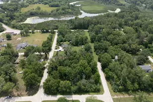 000 Carmen Ave, McHenry, IL 60050 - Photo 1