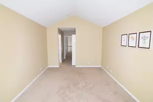 939 Mesa Dr, Lake in the Hills, IL 60156 - Photo 11