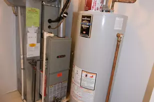 939 Mesa Dr, Lake in the Hills, IL 60156 - Photo 21