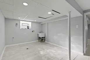 8249 S Harper Ave, Chicago, IL 60619 - Photo 15