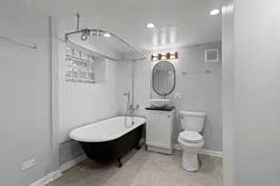 8249 S Harper Ave, Chicago, IL 60619 - Photo 13