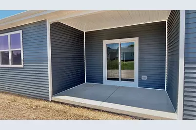 1511 6th Street, Harvard, IL 60033 - Photo 3