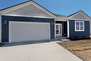 1511 6th St, Harvard, IL 60033 - Photo 1