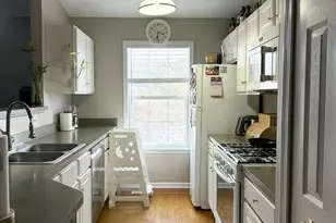 106 Allerton Dr, Schaumburg, IL 60194 - Photo 3