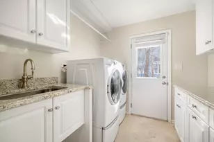 175 Margate Ct, Lake Bluff, IL 60044 - Photo 31