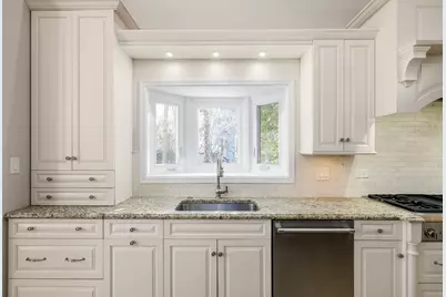 175 Margate Court, Lake Bluff, IL 60044 - Photo 13