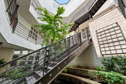 2300 W Armitage Avenue #5, Chicago, IL 60647 - Photo 3