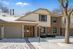 1133 Hawthorne Ct, Wheeling, IL 60090 - Photo 1