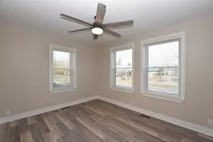 97 Gates St, Crystal Lake, IL 60014 - Photo 9