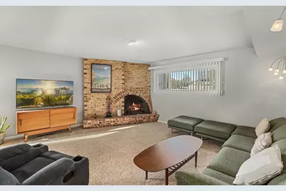 9330 Murray Court, Morton Grove, IL 60053 - Photo 13