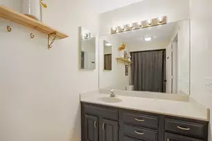 814 Roger Rd, Woodstock, IL 60098 - Photo 13